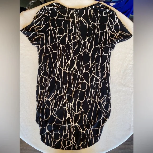 Wilfred Tunic Style Patterned Tee - Picture 2 of 4